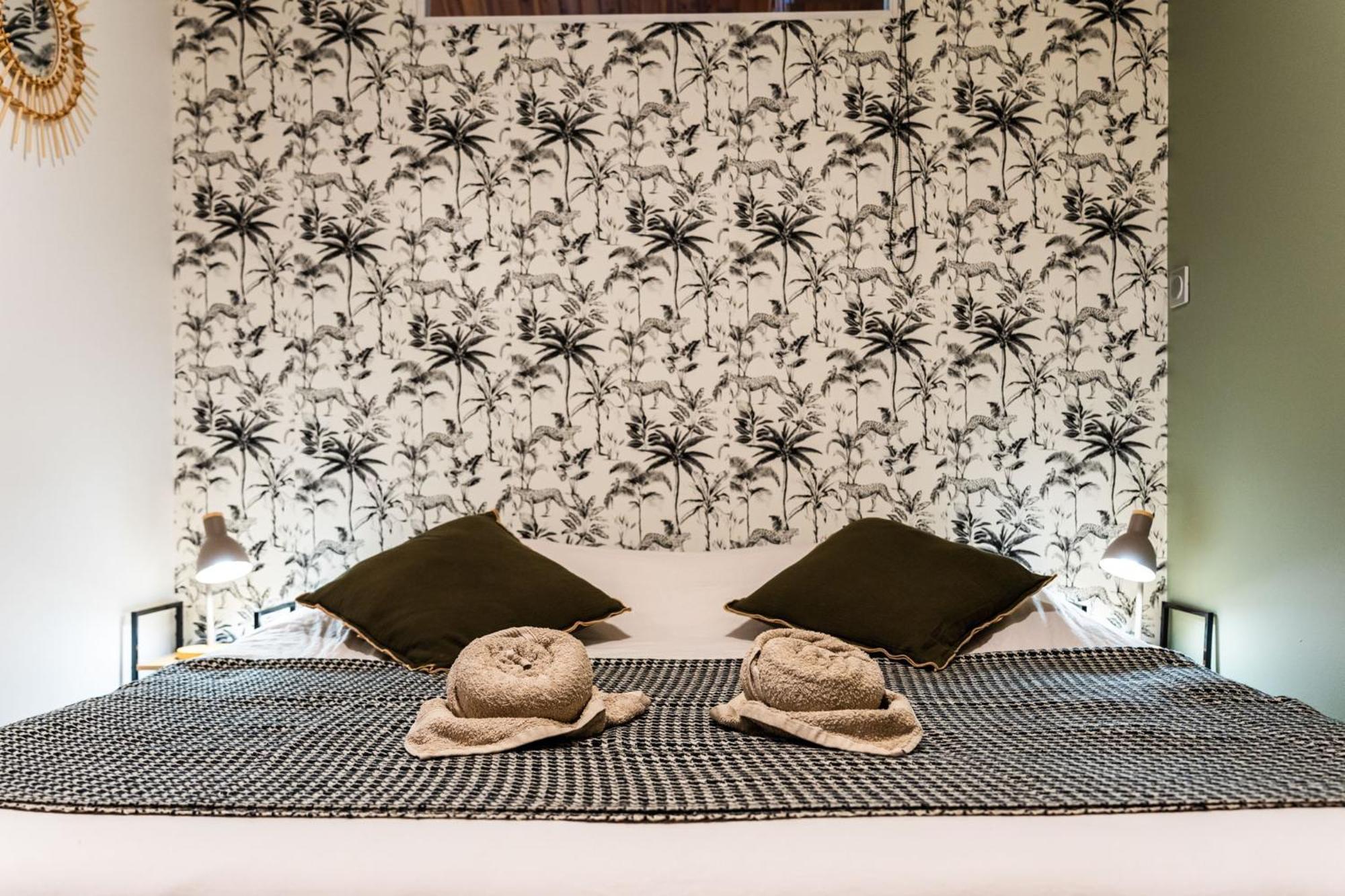 Les Baroudeurs Hostel Saint Pierre Bagian luar foto