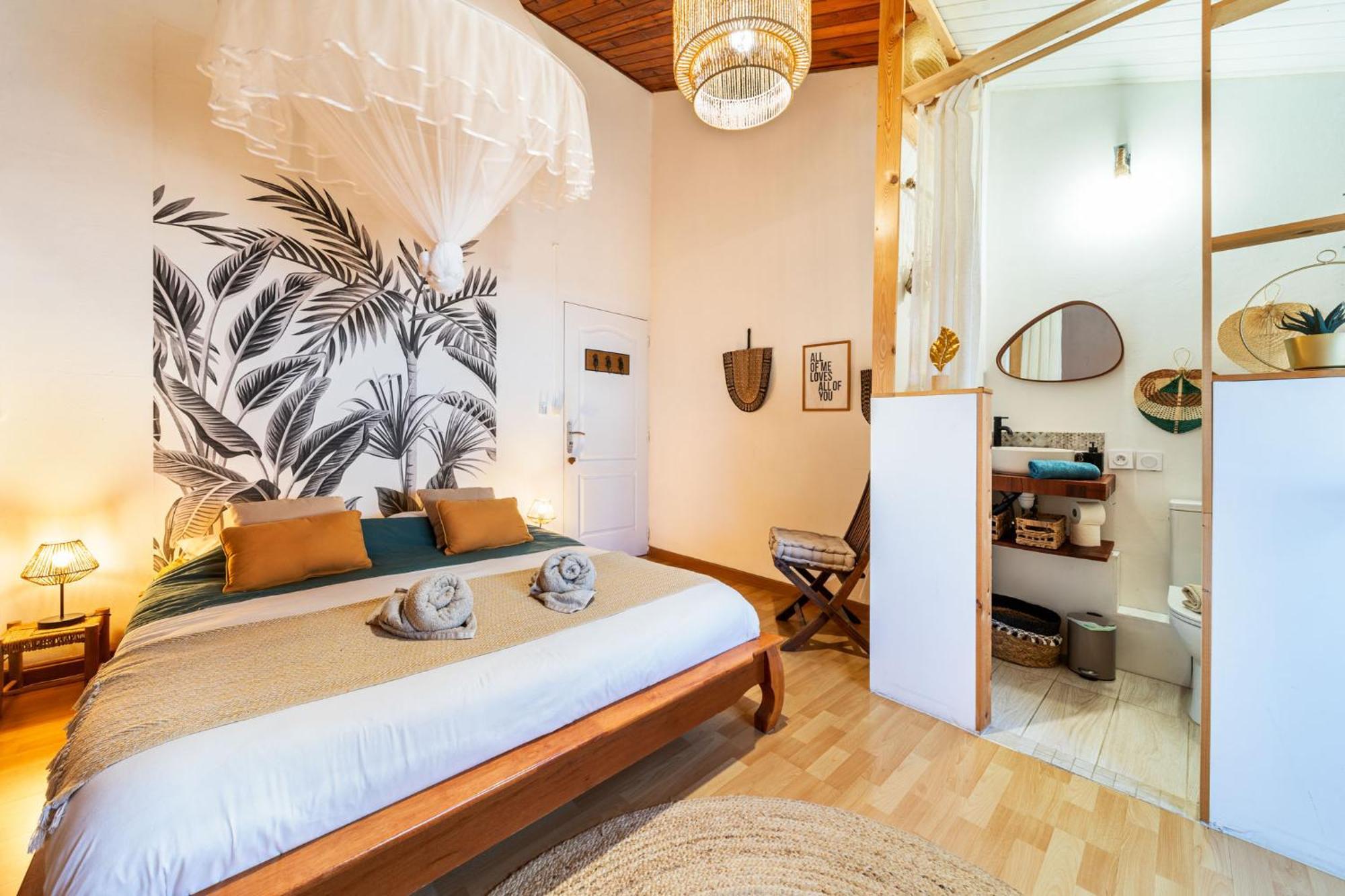 Les Baroudeurs Hostel Saint Pierre Bagian luar foto